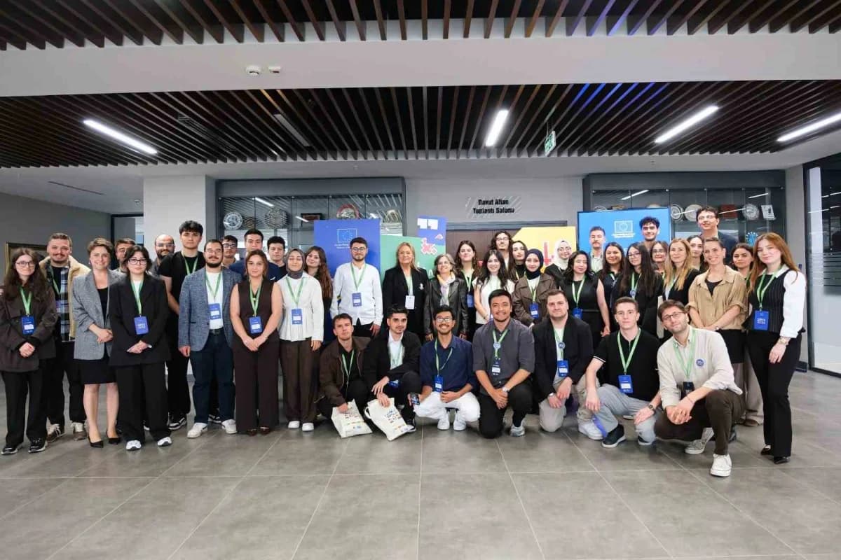 Samsun’da gençlerin iklim değişikliği projelerini sunduğu EU Climate Ideathon 2026 yerel finali etkinliği