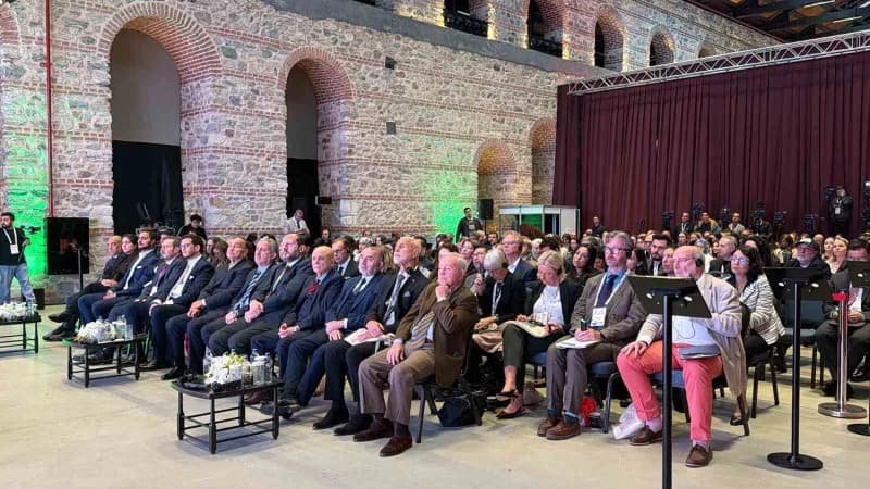 İstanbul Science Summit 2026 çocukların sağlıklı gelişimi için bilim insanlarını buluşturdu