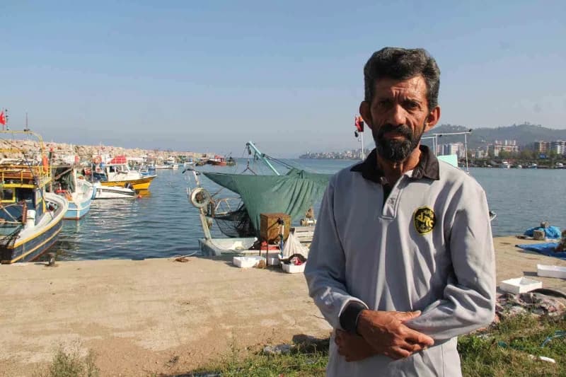 Karadeniz’de palamut balıklarının yoğun avcılığı ve deniz manzarası
