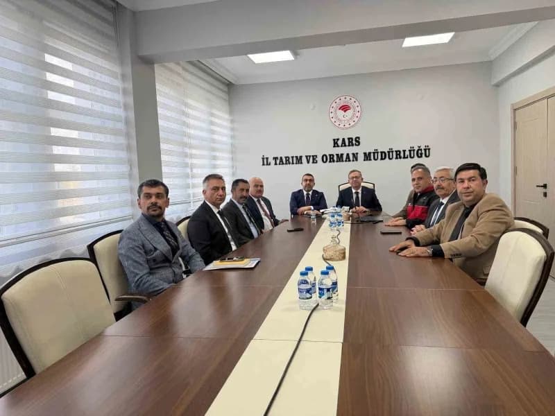 Kars’ta Toprak Analiz Laboratuvarı ve Mera Eğitim Merkezine ziyaret
