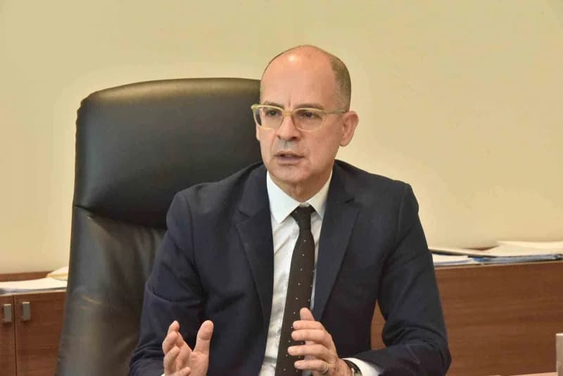 KKTC Cumhurbaşkanlığı Müsteşarı Mehmet Dana, Brüksel’de AB yetkilileriyle görüşme yaparken