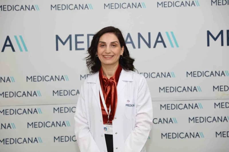 Medicana Sağlık Grubu Radyoloji Uzmanı Uzm. Dr. Nesrin Atcı meme kanseri görüntüleme yöntemleri hakkında bilgi verirken