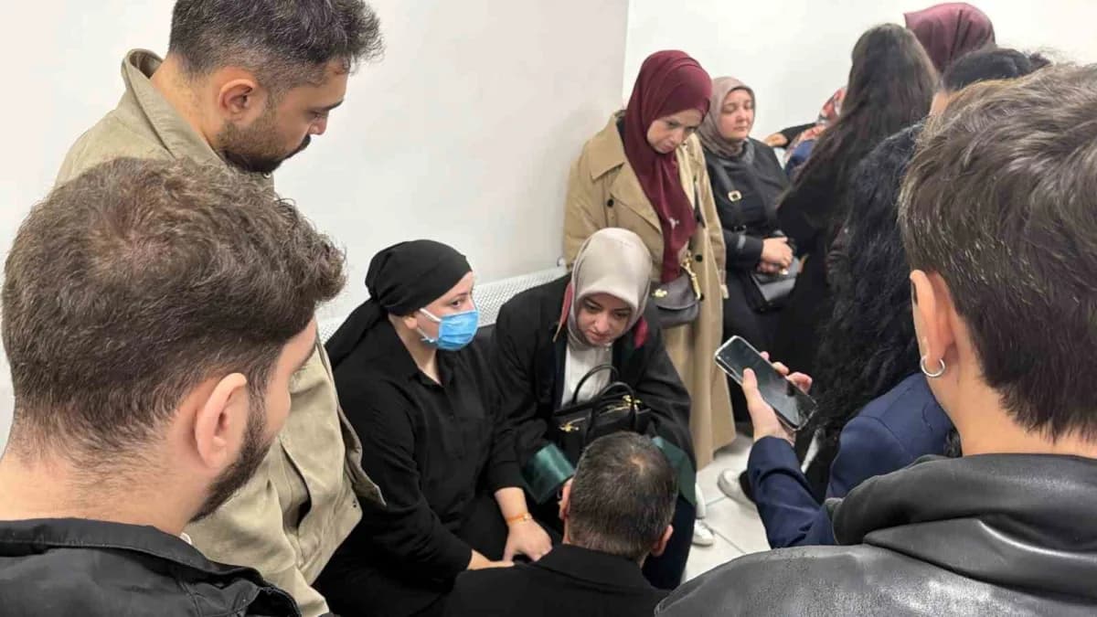 İstanbul Gaziosmanpaşa’da servis aracının altında kalan 5 yaşındaki Metehan Kirazlı’nın ölümüne ilişkin duruşma salonu