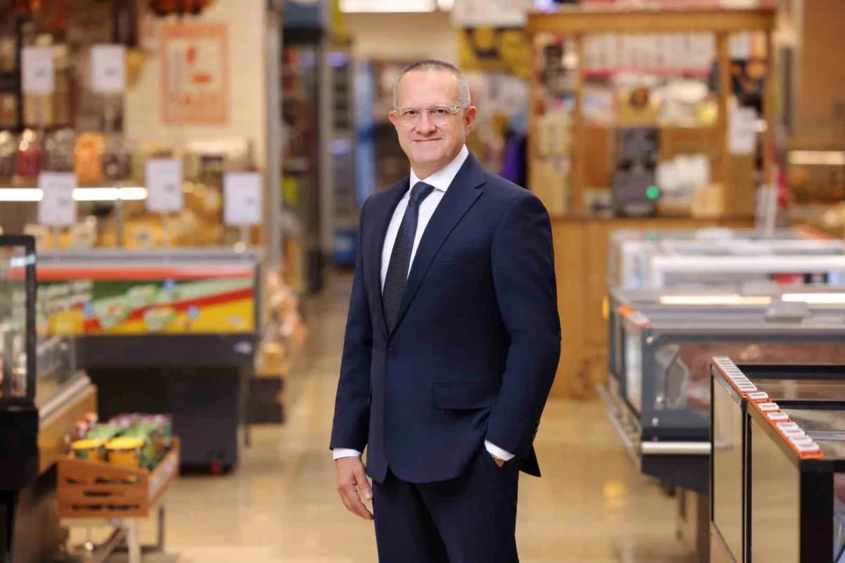 Migros’un Aydın Koçarlı’da kurduğu et ırkı damızlık hayvan çiftliğinde büyükbaş hayvanlar ve modern ahırlar