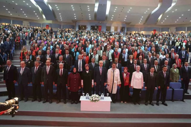 TBMM Başkanı Numan Kurtulmuş Selçuk Üniversitesi akademik yıl açılışında konuşma yapıyor
