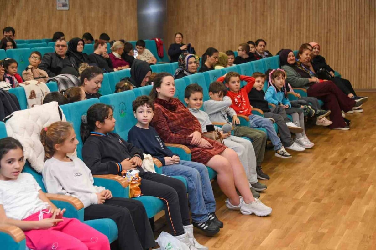 Osmangazi’de "Barış Adası" çocuklarla buluştu
