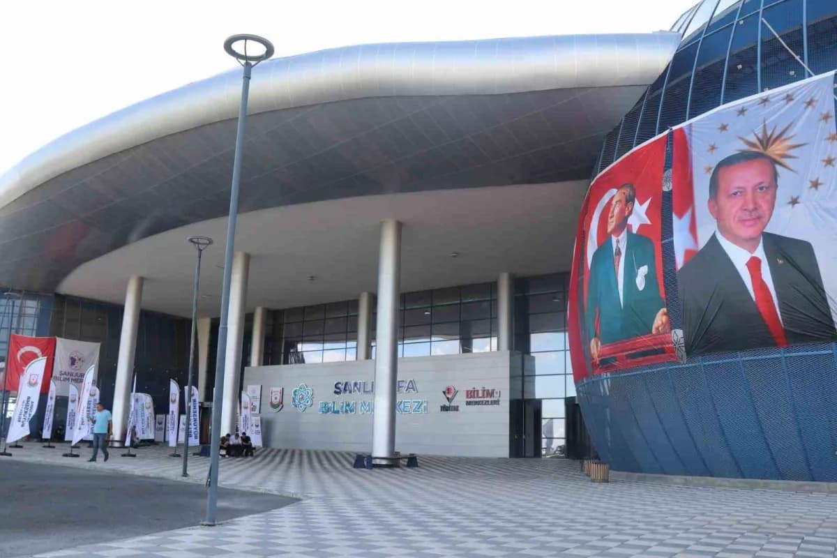 Cumhurbaşkanı Erdoğan, Şanlıurfa Bilim Merkezi açılış töreninde konuşma yapıyor