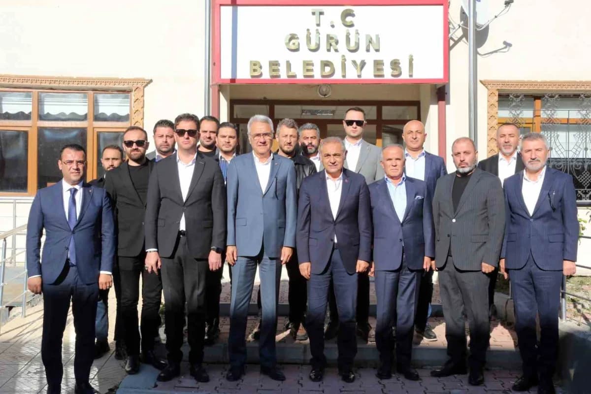 STSO Başkanı Zeki Özdemir: "İyi günde, kötü günde her dönem üyelerimizin yanındayız"