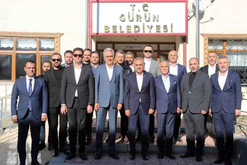 STSO Başkanı Zeki Özdemir: "İyi günde, kötü günde her dönem üyelerimizin yanındayız"