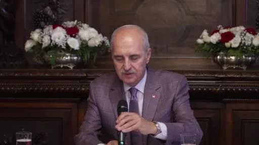 TBMM Başkanı Numan Kurtulmuş, İtalya’da Türk toplumu ile bir arada konuşma yaparken