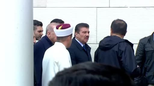 Trafik kazasında hayatını kaybeden Üsküdar Belediye Başkan Vekili Dündar Ziya Gültekin son yolculuğuna uğurlan