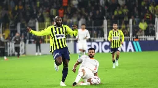 Trendyol Süper Lig: Fenerbahçe: 3 - Corendon Alanyaspor: 0 (Maç sonucu)