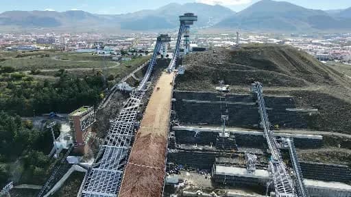 Türkiye’nin ilk ve tek atlama kuleleri yenilenerek yeni sezona hazırlanıyor