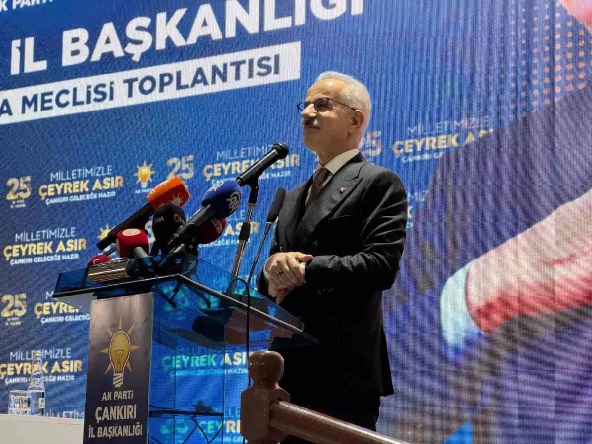 Ulaştırma Bakanı Abdulkadir Uraloğlu Çankırı’da çevre yolu ve ulaştırma projelerini inceliyor