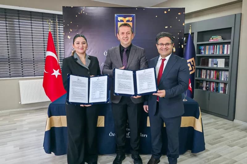 Süheyla Sıtkı Alp Özel Fen ve Anadolu Lisesi ile Hudson Global Scholars arasında imza töreni