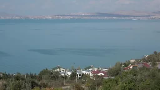 Van Gölü Havzası’nda sonbahar yağışları ve su kaynakları görünümü