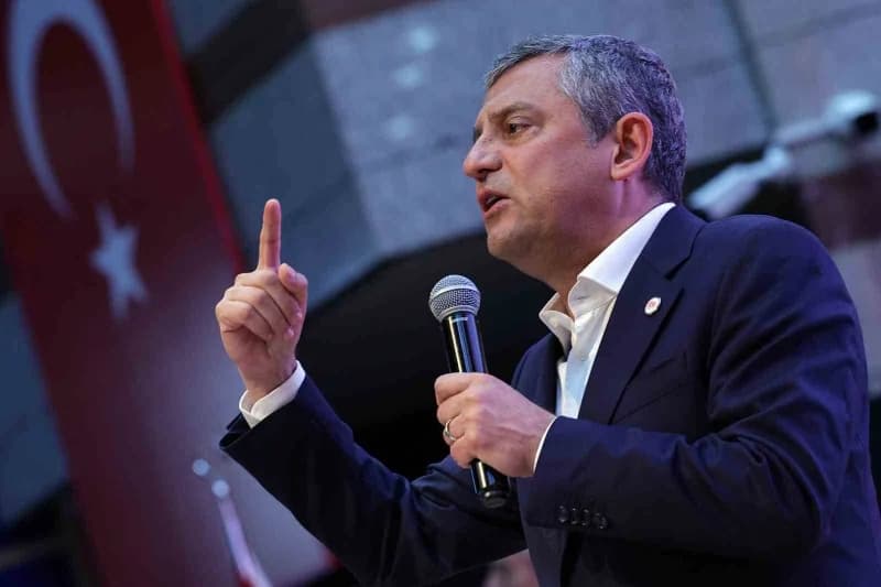 Yeni Parti Genel Başkanı Özel: "Yeni siyasetle birlikte hiçbir şey geride bıraktıklarımız gibi olmayacak"
