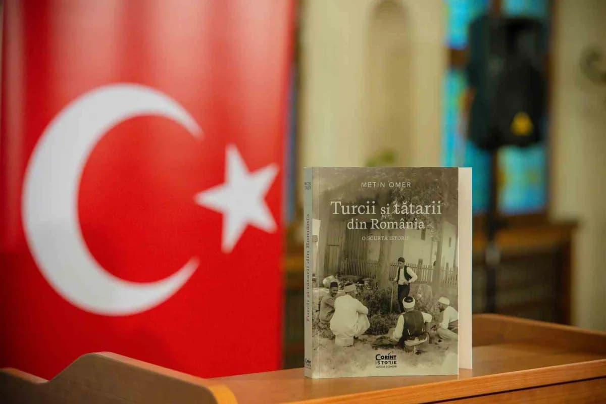 Manuk Han’da Yunus Emre Enstitüsü tarafından düzenlenen Romanya’daki Türk ve Tatar Türkü tarihini anlatan programdan bir