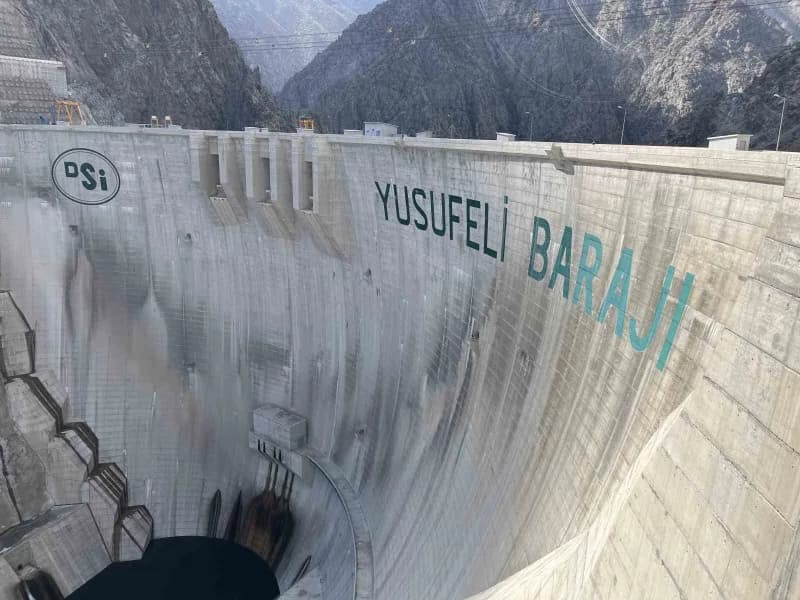 Yusufeli Barajı’nın yapımının önüne muhalefetin kurduğu baraj, ülkeyi yaklaşık 50 milyar liraya yakın zarara u